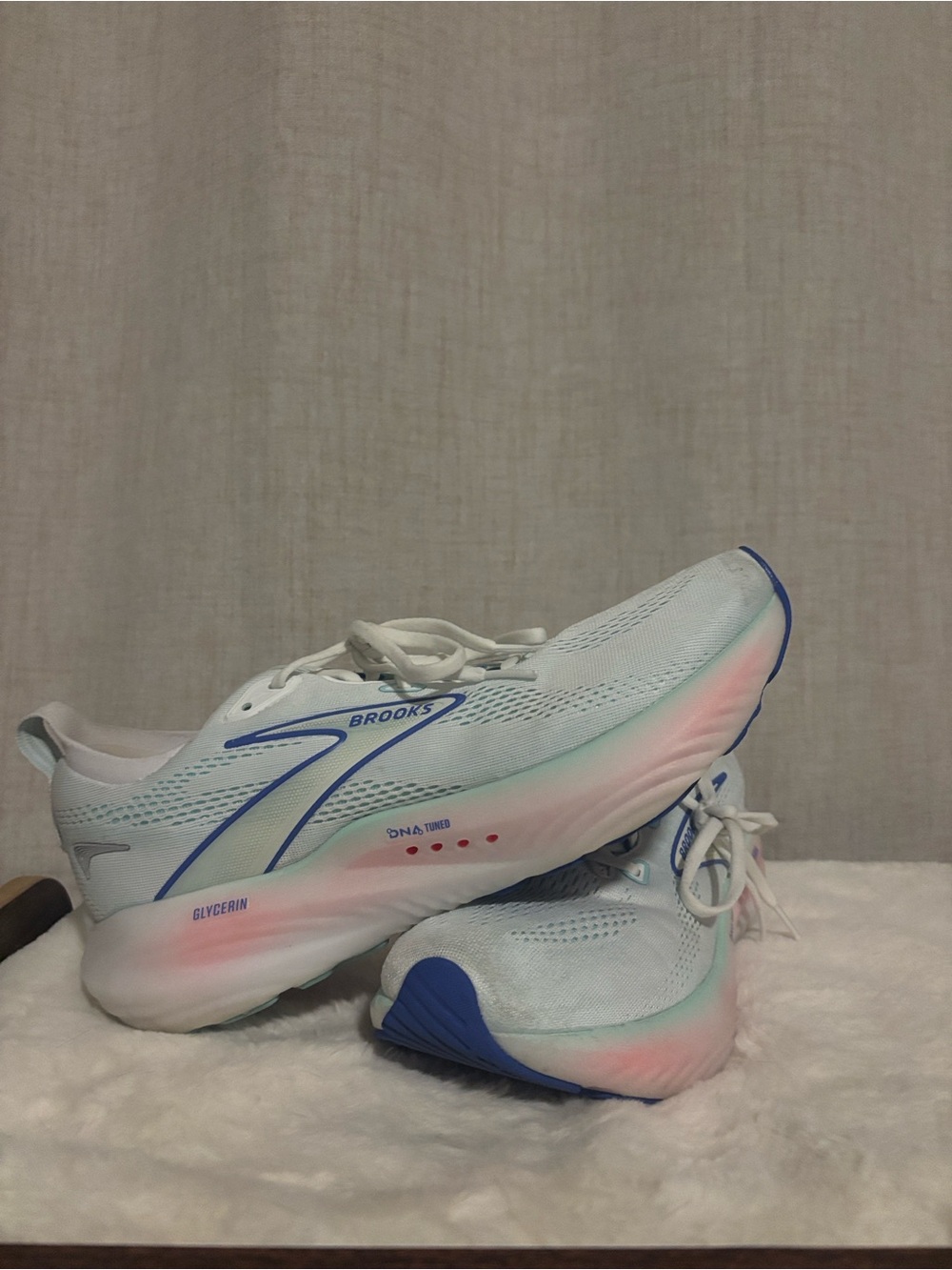 Brooks Women’s Glycerin 22 Neutral Running Shoes